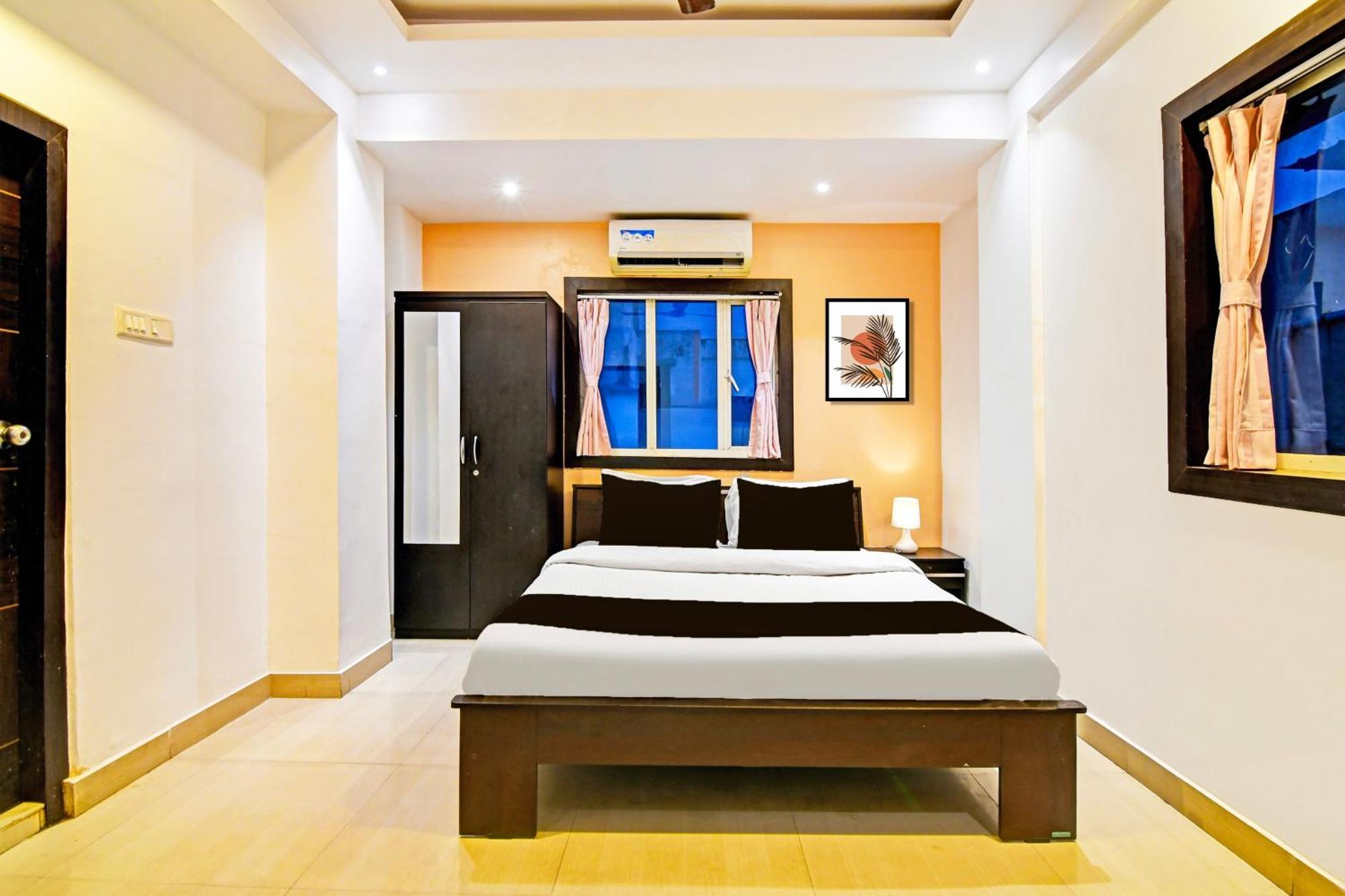 Super Hotel O Baguiati Nager Bazaar Esterno foto