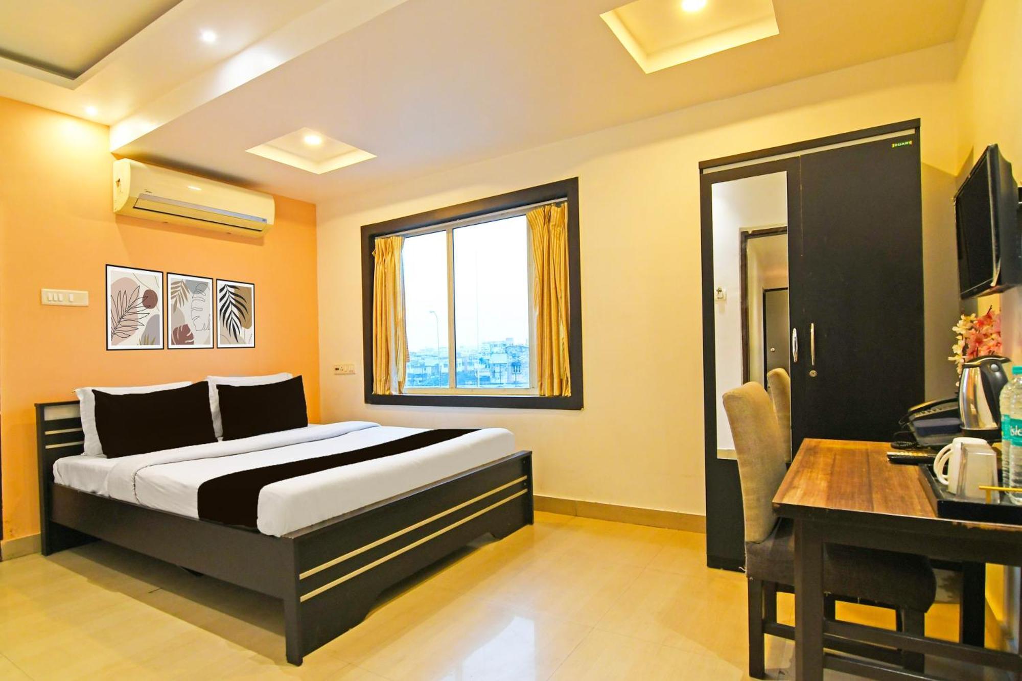 Super Hotel O Baguiati Nager Bazaar Esterno foto